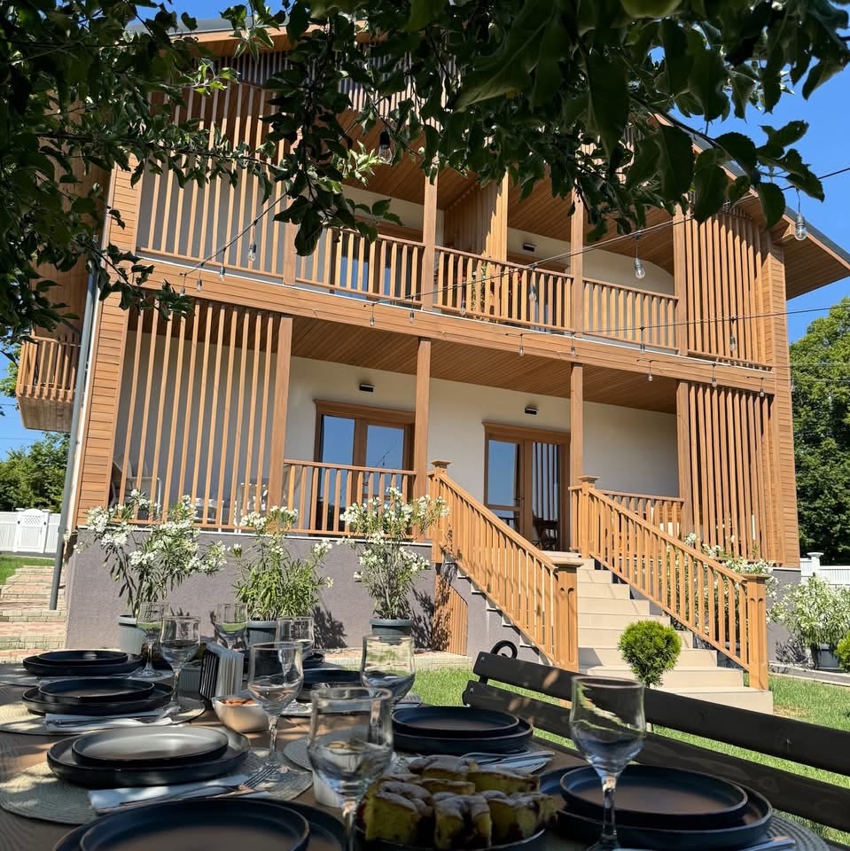DOBROVĂȚ CHALET