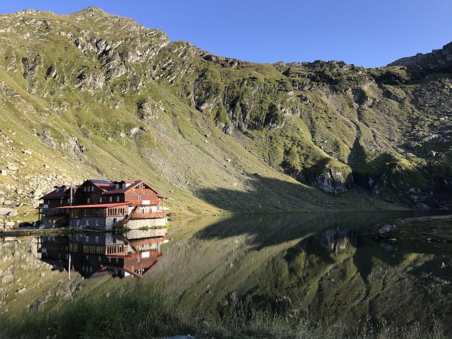 Transfăgărășan: Die schönste Bergstraße der Welt wartet auf dich in Rumänien
